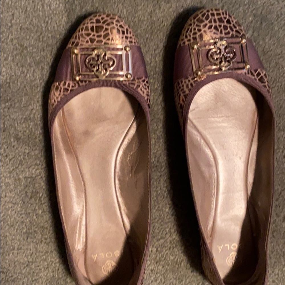 Gold flats with buckle
